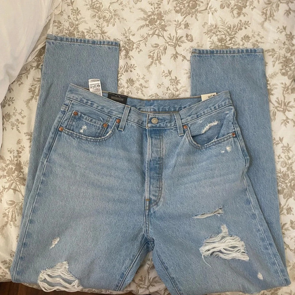 501 Levi’s Ripped Jeans - Picture 1 of 4